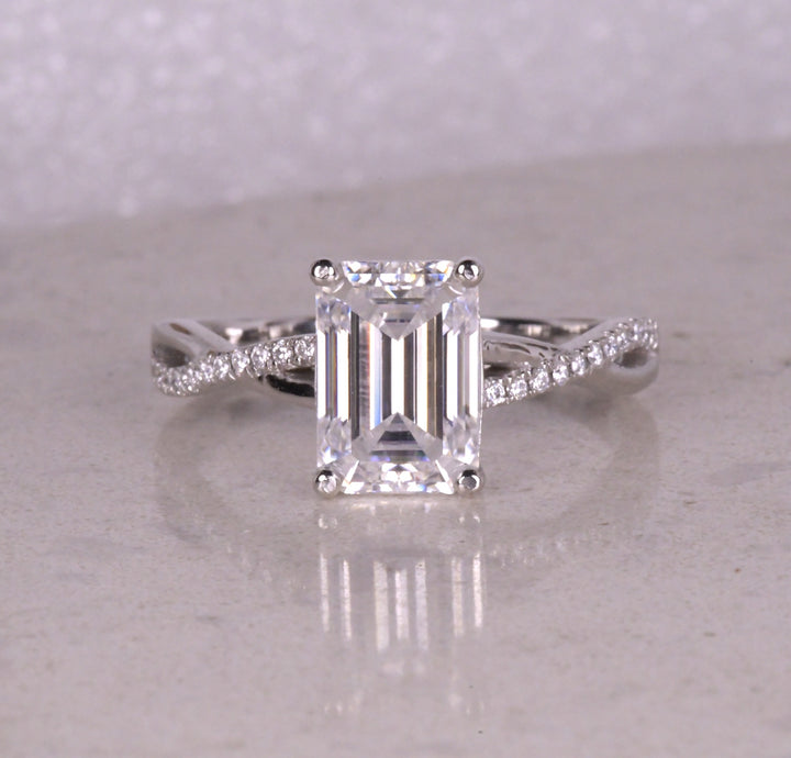 Oval Cut Lab Diamond Split Shank Accent Ring