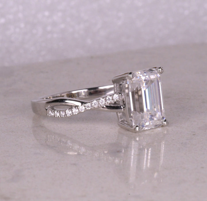Oval Cut Lab Diamond Split Shank Accent Ring