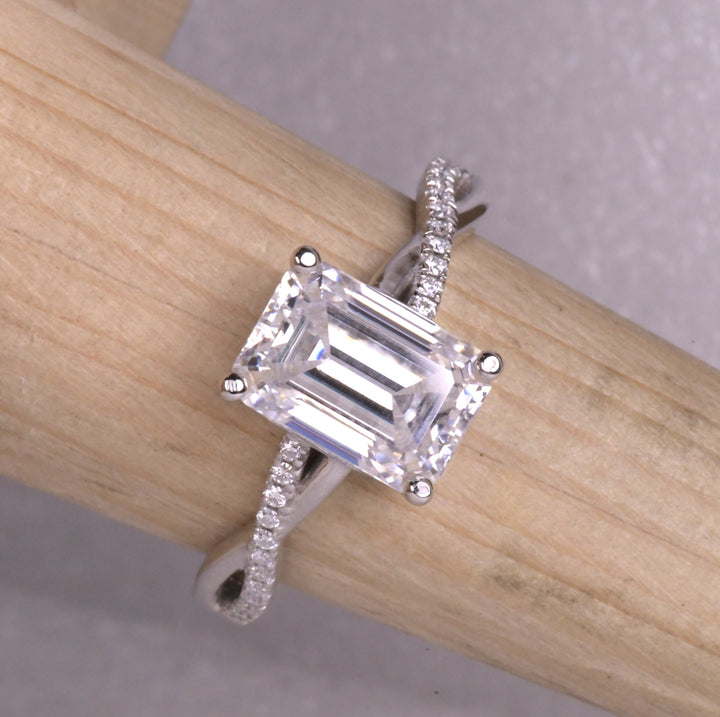 Oval Cut Lab Diamond Split Shank Accent Ring