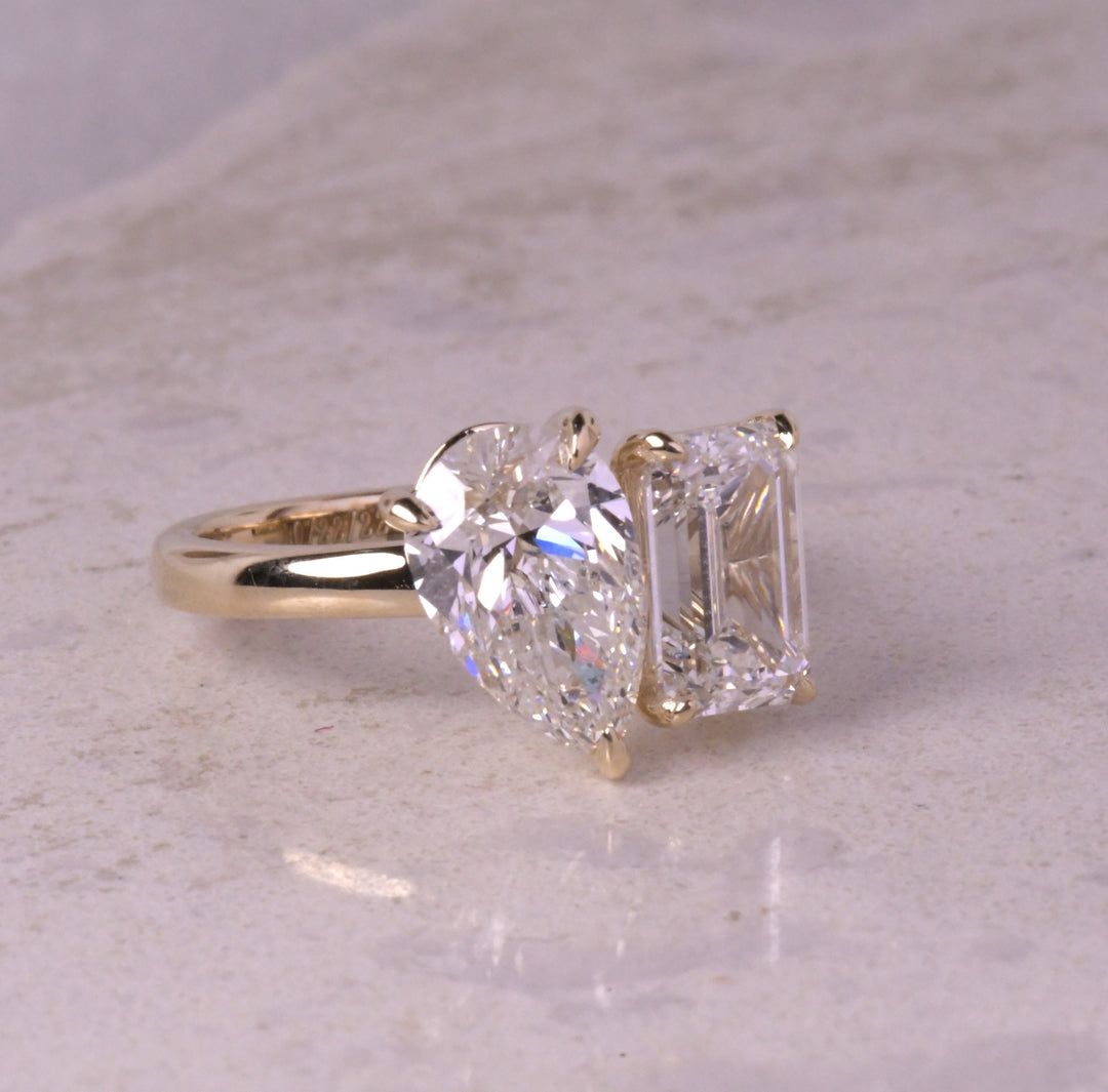 Emerald And Pear Lab Diamond Toi Et Moi Ring