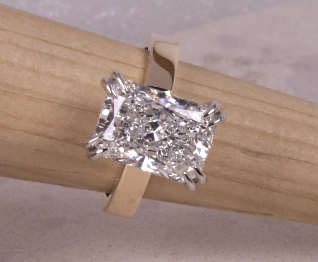Radiant Double Prong Two Tone Ring