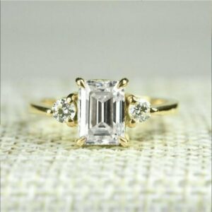 2.55 Ctw Emerald & Round Cut Diamond 3 Stone Best Engagement Ring 14k Yellow Gold