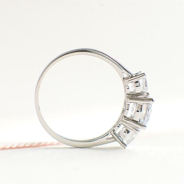 Huge 2.50Ct Excellent Cut Round Diamond Engagement Ring 10k White Gold