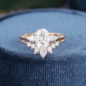 2.50 Ctw Oval Cut & Pear Cut Diamond 3 Stone Engagement Ring Set 10k Rose Gold