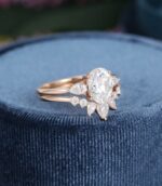 2.50 Ctw Oval Cut & Pear Cut Diamond 3 Stone Engagement Ring Set 10k Rose Gold