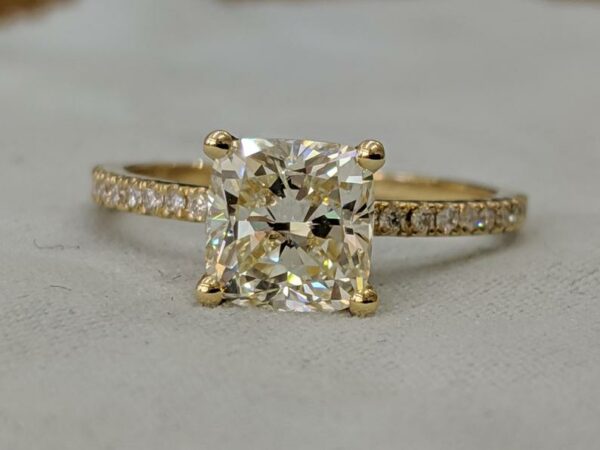 Cushion 2.00Carat White Diamond Engagement Ring Solid 10k Yellow Gold