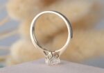 1.50 Ctw Brilliant Oval Diamond Simple Solitaire Engagement Ring Solid 14K Yellow Gold