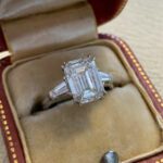 2.50 Ctw Solitaire Emerald Diamond Double 4-Prong Engagement Ring 14K White Gold