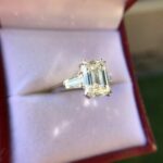 2.50 Ctw Solitaire Emerald Diamond Double 4-Prong Engagement Ring 14K White Gold