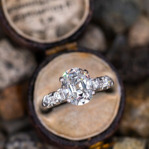 2.40 Ctw Oval Cut & Side Round Diamond Unique Engagement Ring Solid 10K White Gold