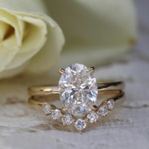 2.30 Ctw Oval Cut White Diamond Engagement Ring Curved Wedding Set 14k Yellow Gold