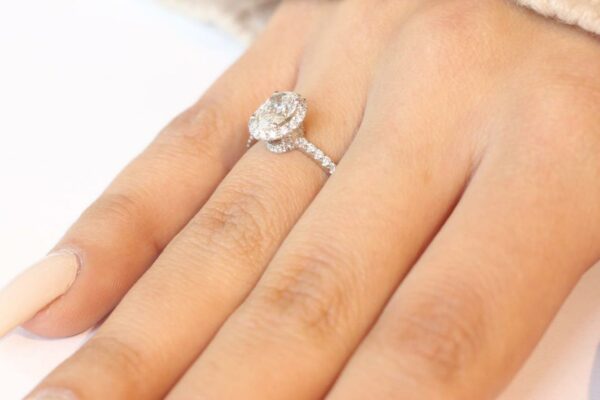 2.53 Ctw Brilliant Oval Cut Diamond Halo Luxury Wedding Engagement Ring 14k White Gold