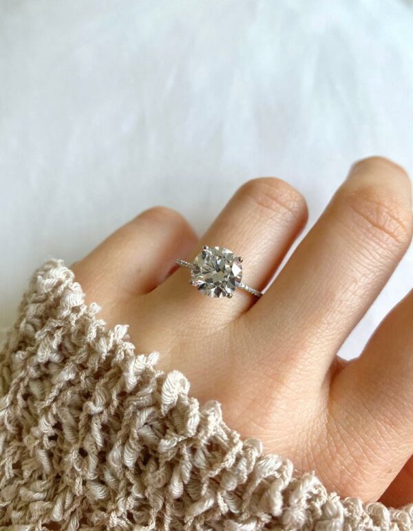 Brilliant Cut 3.00 Ctw Round Solitaire Diamond With Accents Engagement Ring 10k White Gold