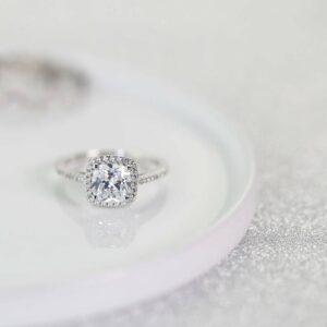 2.50 Ctw Classic Cushion White Diamond Halo Wedding Engagement Ring 14k White Gold