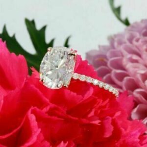 2.83 Carat White Oval Cut Brilliant Diamond Luxury Engagement Ring 14k Yellow Gold Plated