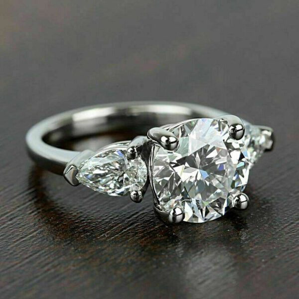 2.85 Ctw Round Cut & Pear Cut Diamond 3-Stone Classic Engagement Ring 14k White Gold