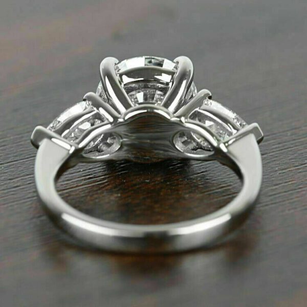2.85 Ctw Round Cut & Pear Cut Diamond 3-Stone Classic Engagement Ring 14k White Gold