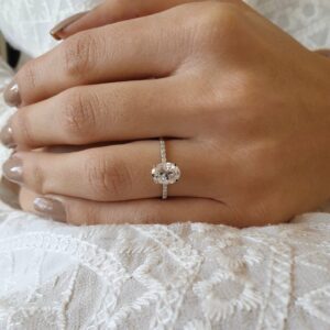 Forever 1.80 Carat Oval Cut Brilliant Diamond Solitaire With Accents Engagement Ring 14k White Gold Plated