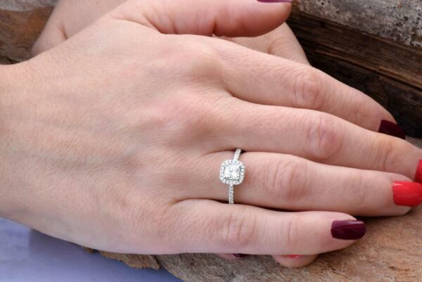 2.15 Carat Princess Cut VVS1 White Diamond Halo Engagement Ring Real 925 Sterling Silver