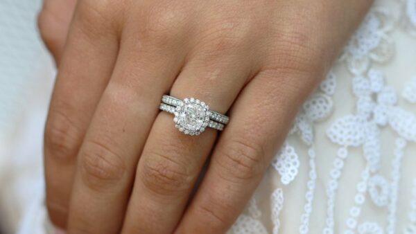 Classic 2.72 Ctw White Cushion Cut Diamond Luxury Bridal Set Engagement Ring 14k White Gold