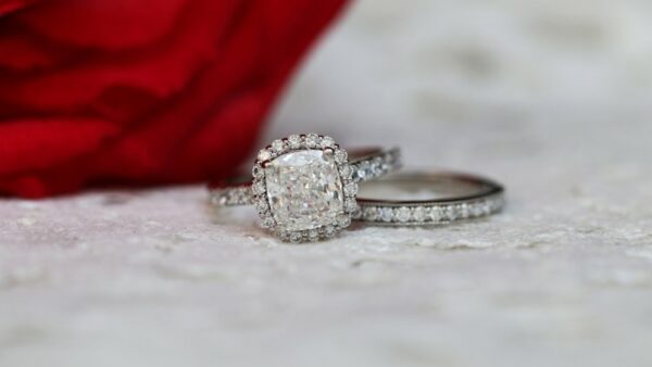 Classic 2.72 Ctw White Cushion Cut Diamond Luxury Bridal Set Engagement Ring 14k White Gold