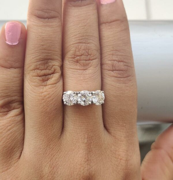 2.60 ctw Solitaire 3-Stone Brilliant Cut Diamond Wedding Engagement Ring 14k White Gold
