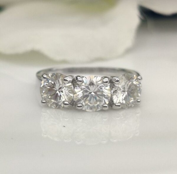 2.60 ctw Solitaire 3-Stone Brilliant Cut Diamond Wedding Engagement Ring 14k White Gold