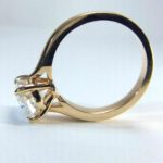 Big 3.00 Carat Oval Cut White Diamond Pretty Engagement Ring Solid 14k Yellow Gold